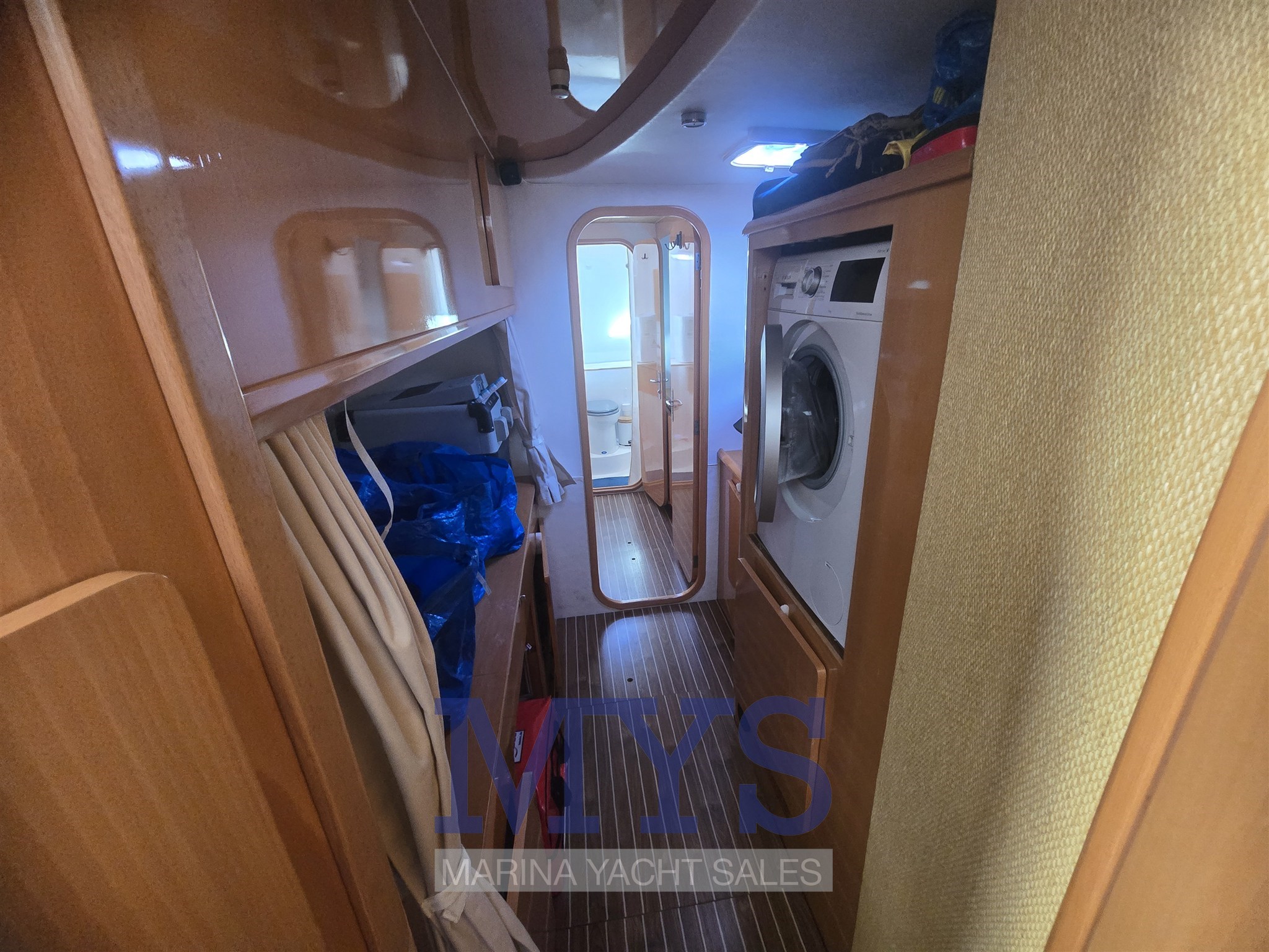 ALLIURA MARINE PRIVILEGE 465 (47)