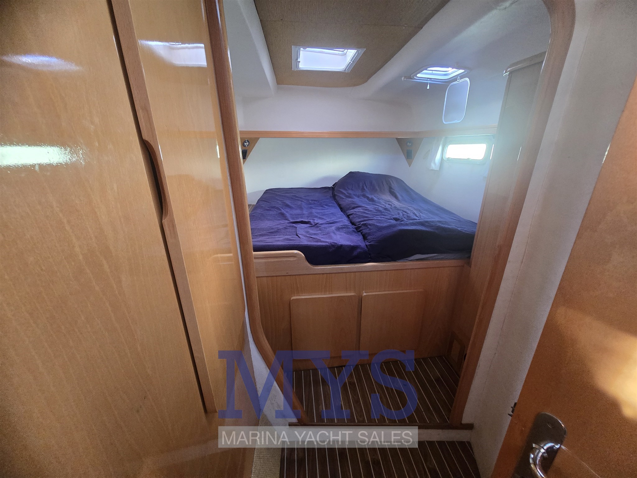 ALLIURA MARINE PRIVILEGE 465 (38)