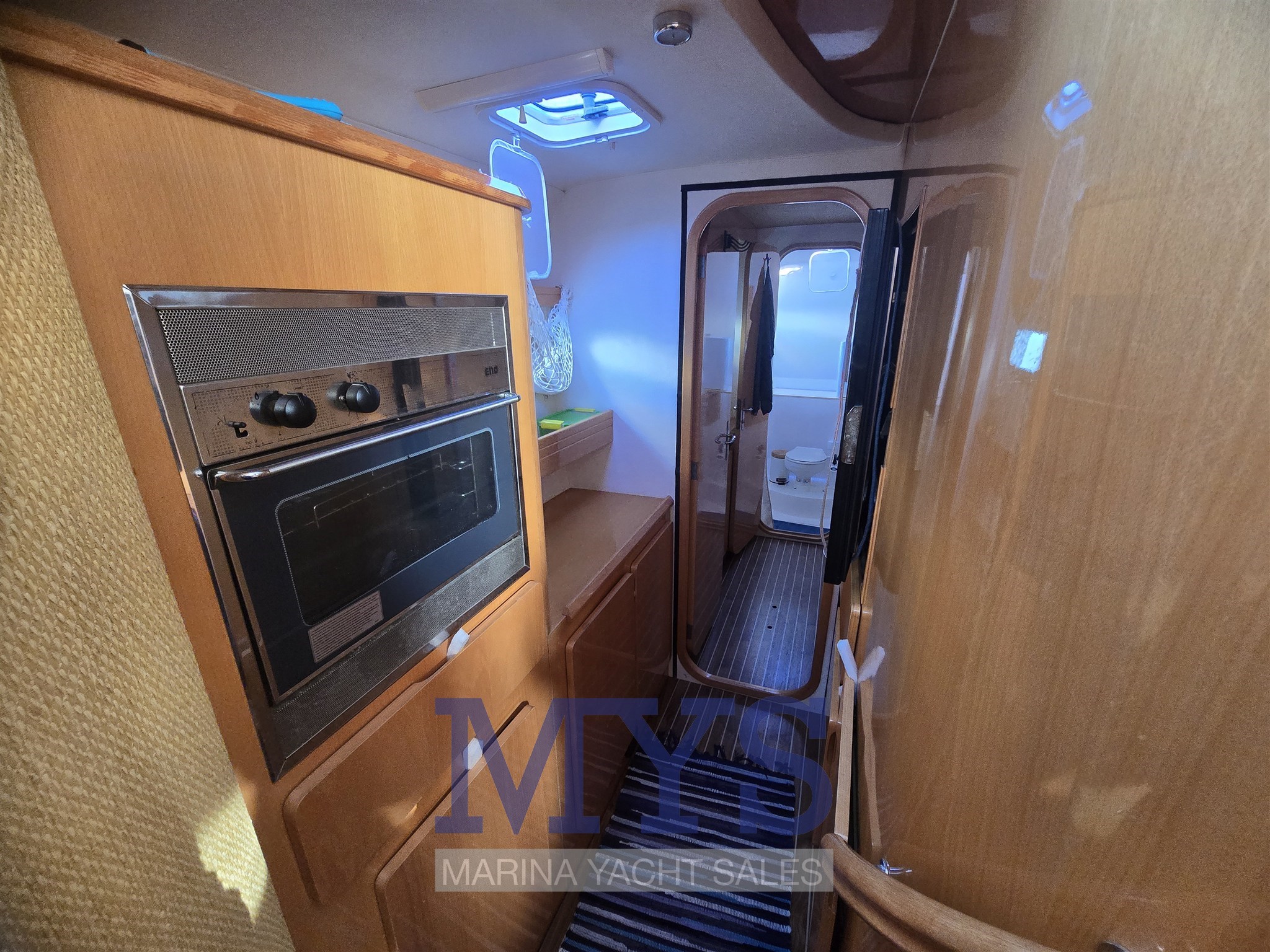 ALLIURA MARINE PRIVILEGE 465 (24)