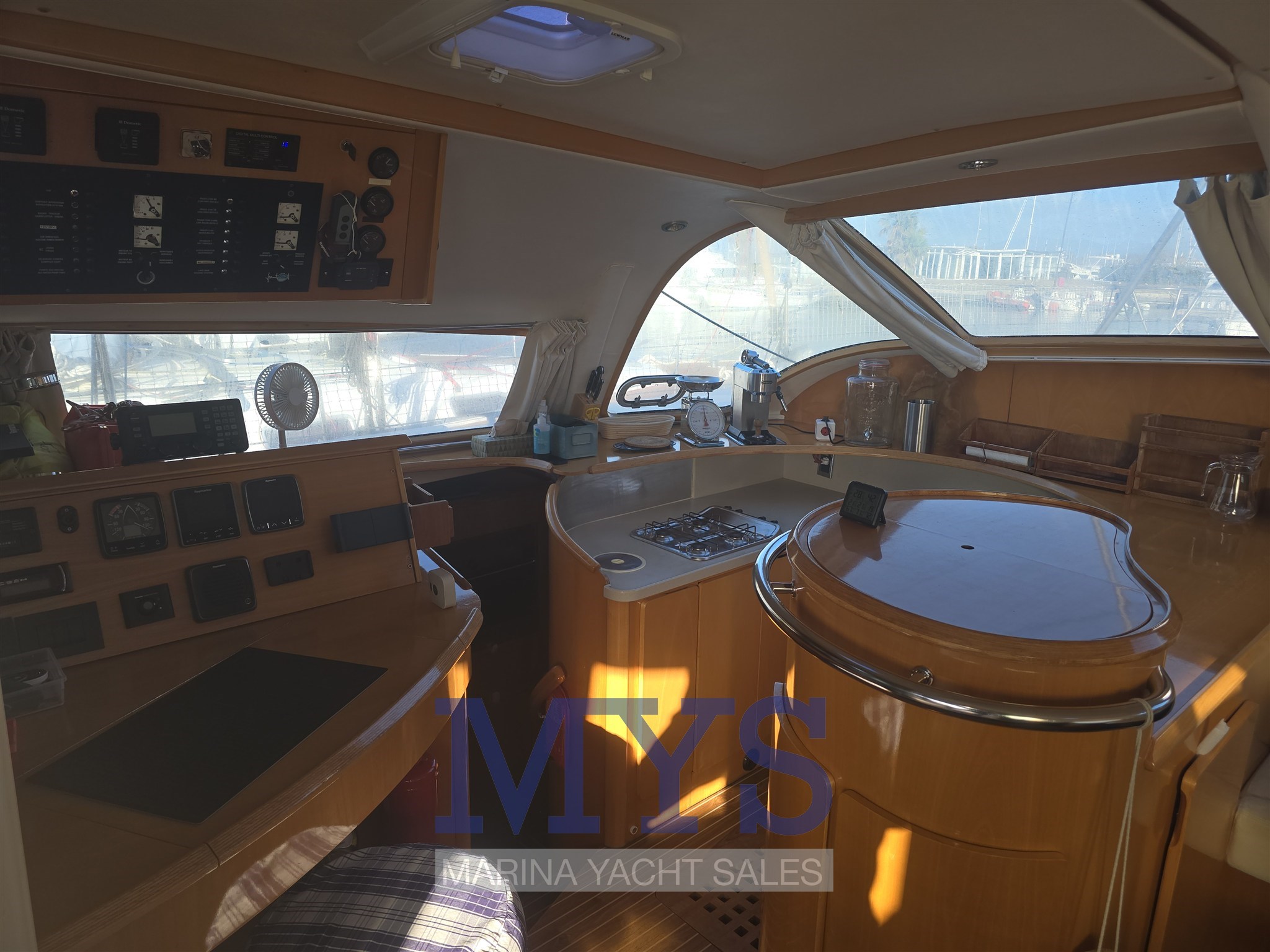 ALLIURA MARINE PRIVILEGE 465 (8)