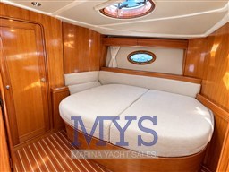 BAVARIA 38 HT (7)