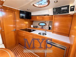 BAVARIA 38 HT (6)