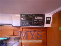 BAVARIA 38 HT (2)