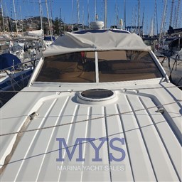 Princess V 42' (23)
