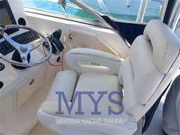 BOSTON WHALER 285 CONQUEST (32)