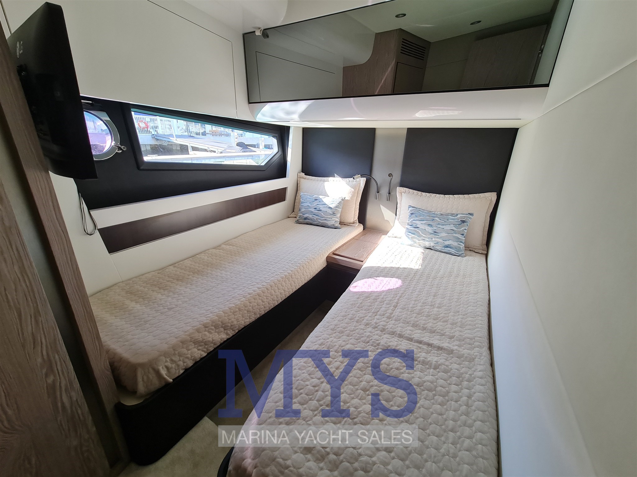 AZIMUT S6 SPORTFLY (29)