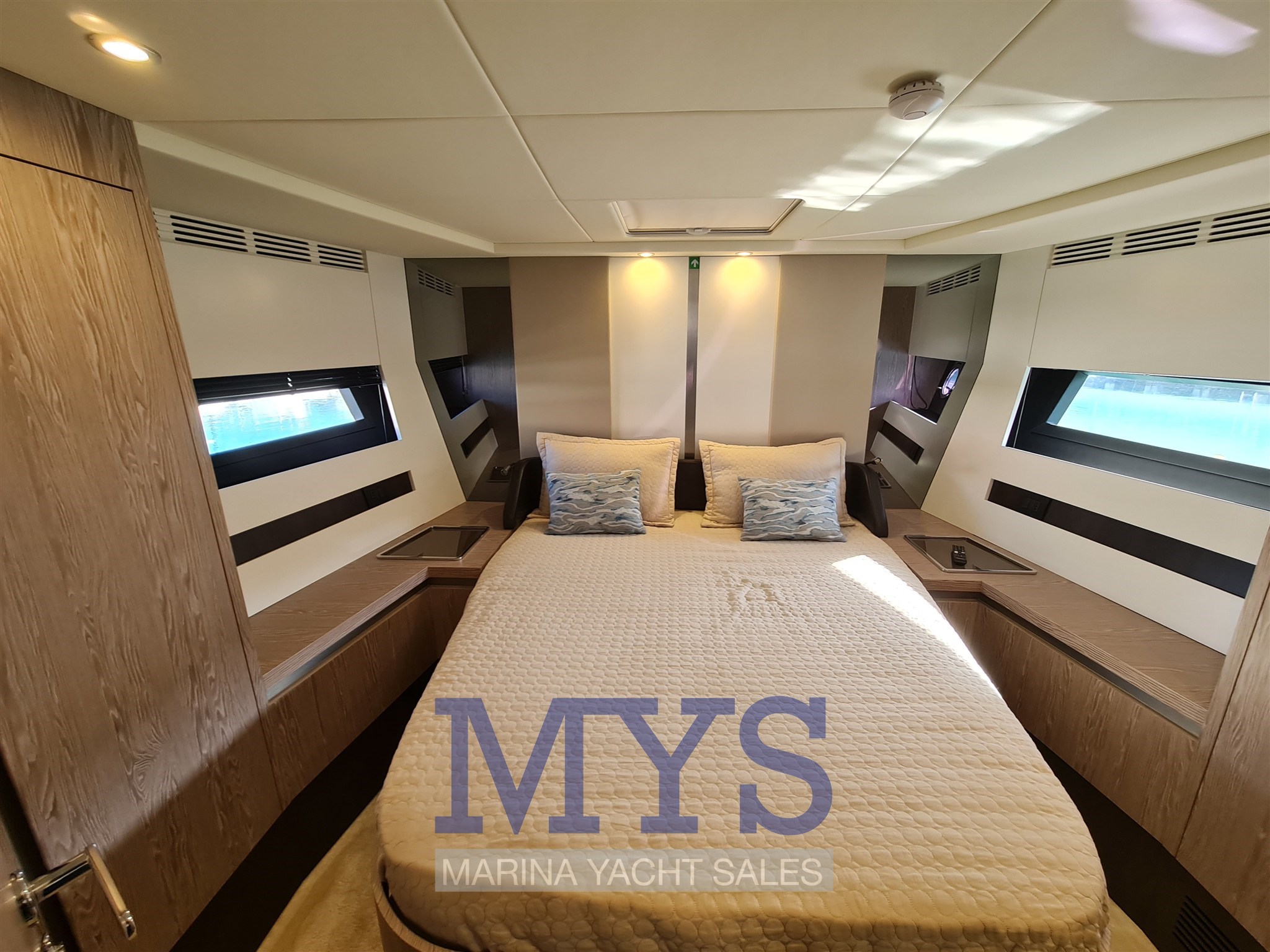 AZIMUT S6 SPORTFLY (23)