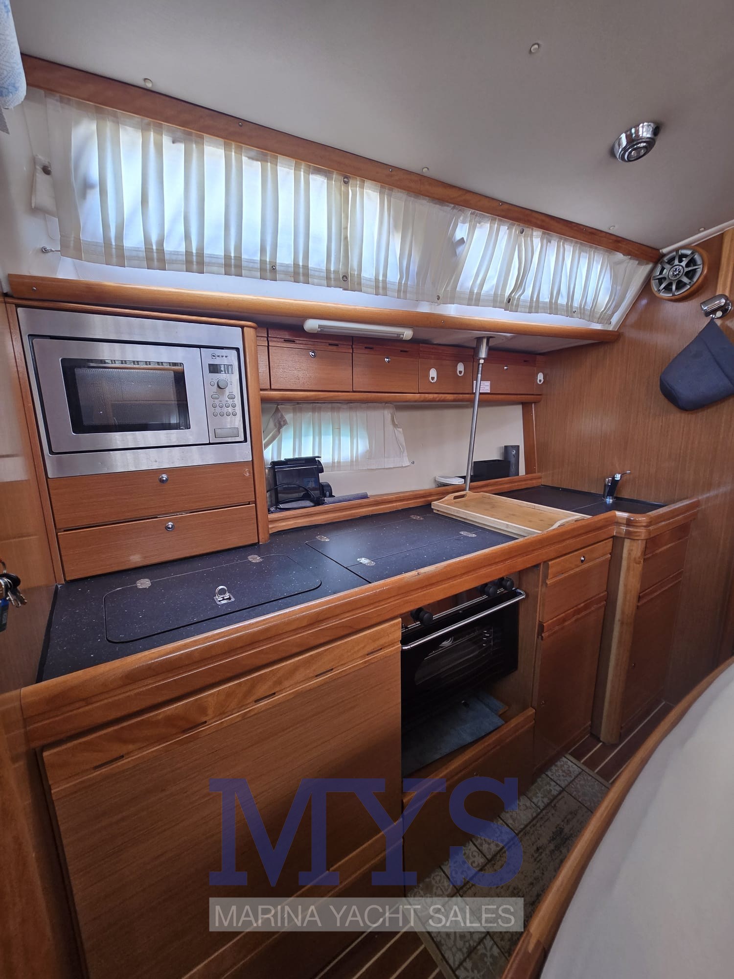 BAVARIA 40 CRUISER VELA (23)