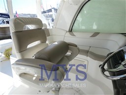 BOSTON WHALER 345 CONQUEST (14)