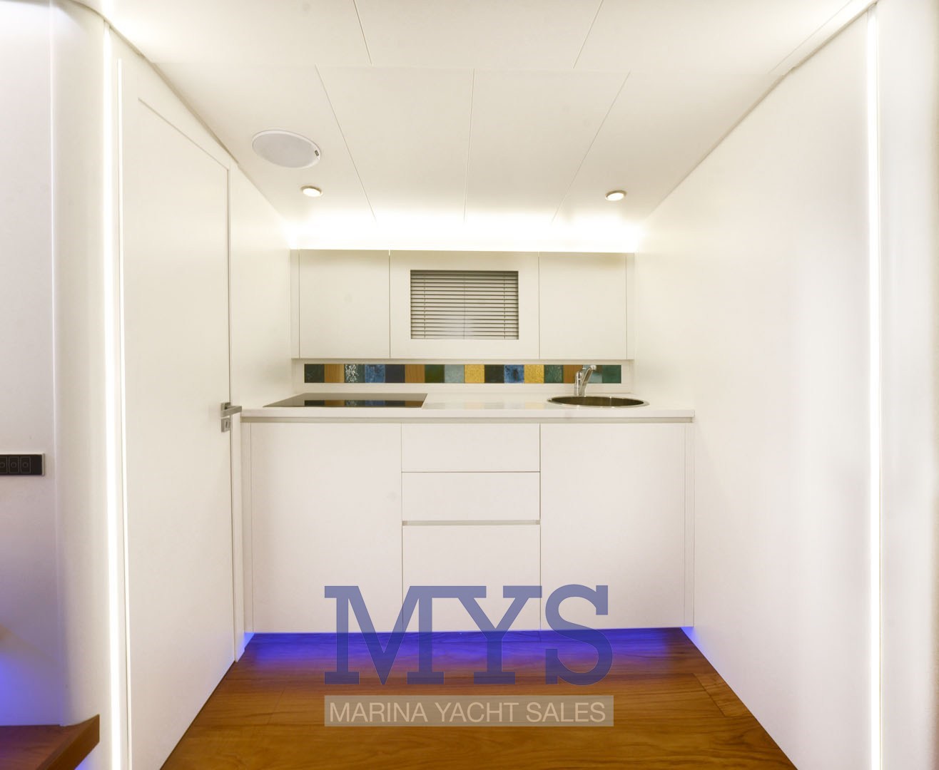 TORNADO 50 SPECIAL EDITION (10)