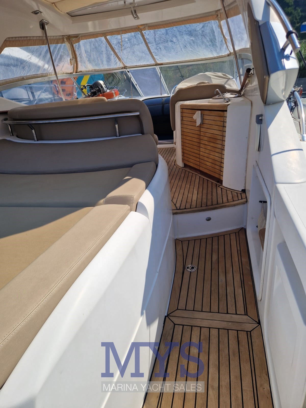 Sessa Marine C 42 HT