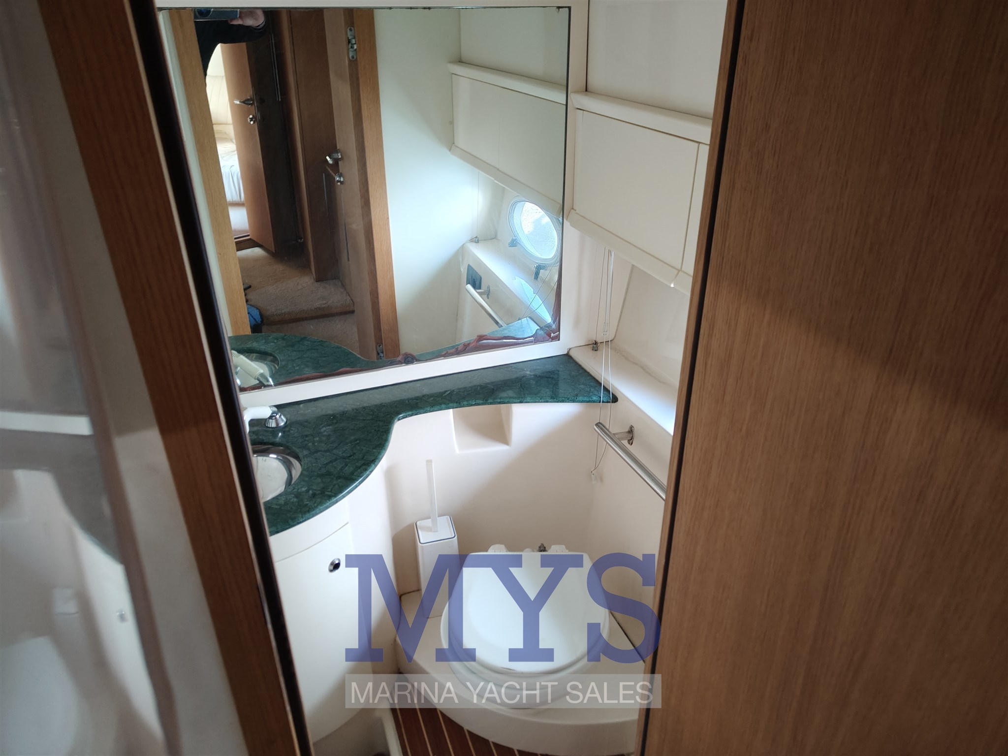 Sessa Marine C 42 HT