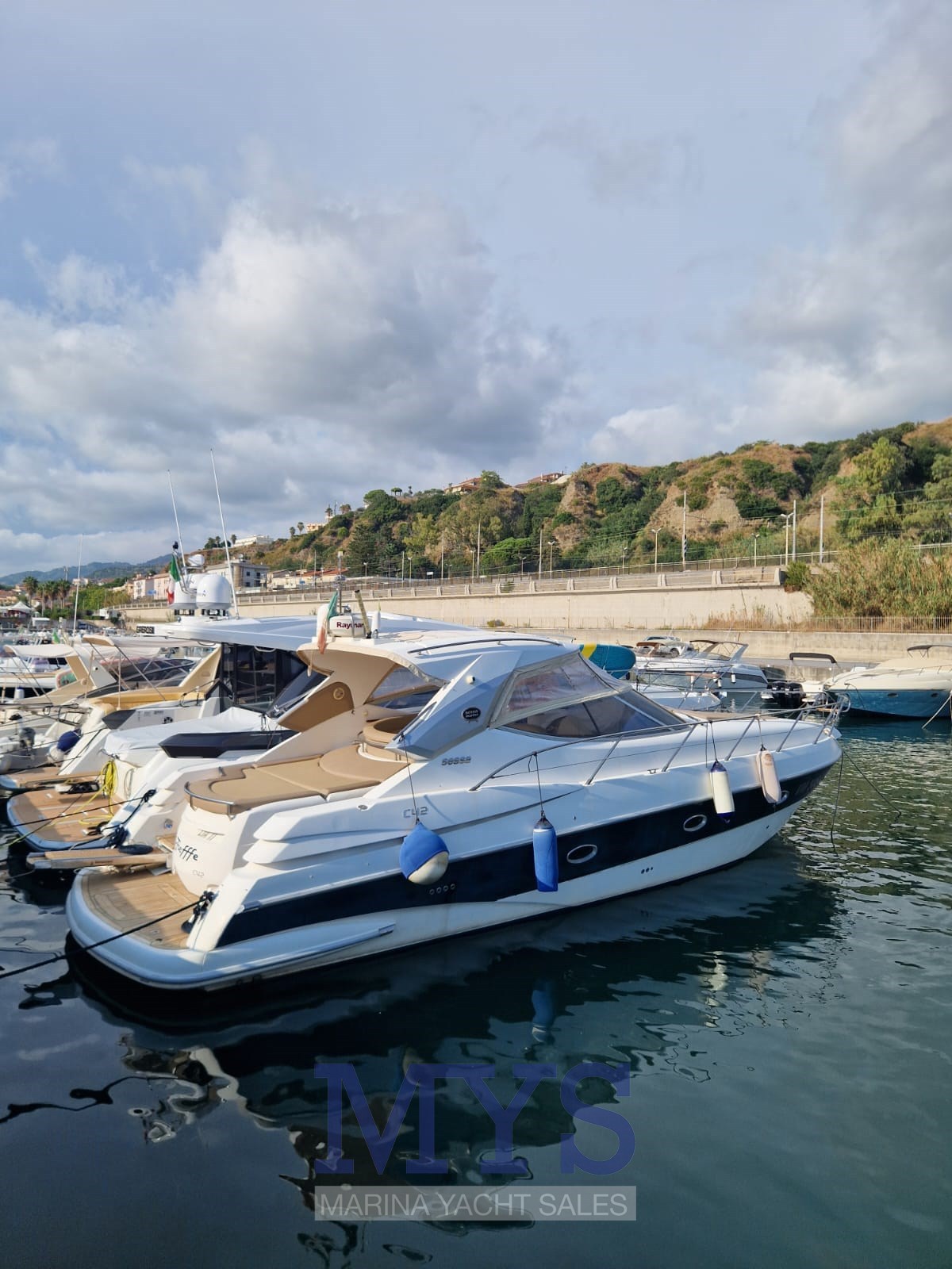 Sessa Marine C 42 HT