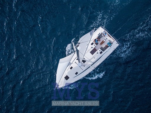 BAVARIA C42 (2)