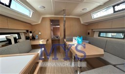 BAVARIA C42 (4)