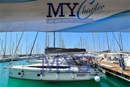 BAVARIA C42 (1)