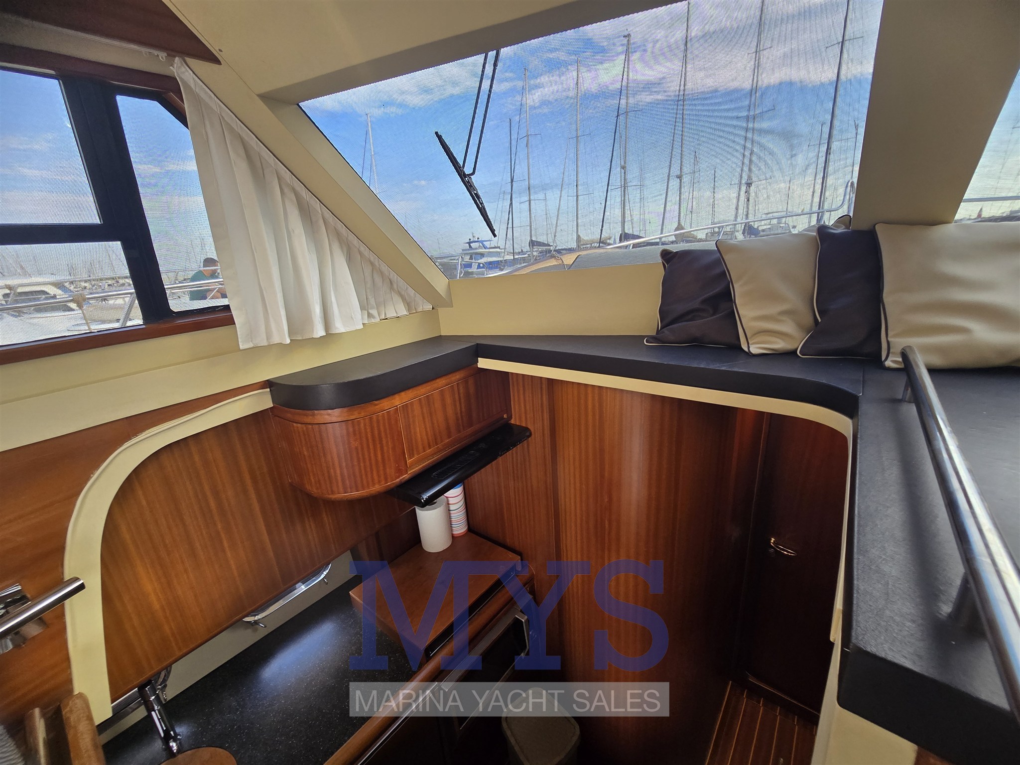 CANTIERI ESTENSI 420 GOLDSTAR (32)