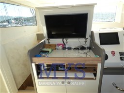 CRANCHI T43 TRAWLER (11)