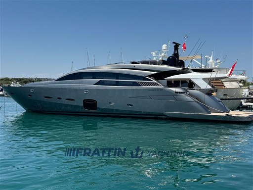 Pershing 92