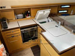 ELAN 394 2012 RYB  (9)