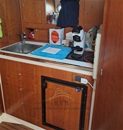 MANO' MARINE 28.50 2008 RYB (4)