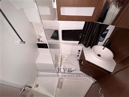 BENETEAU ANTARES 11 2022 RYB (3)