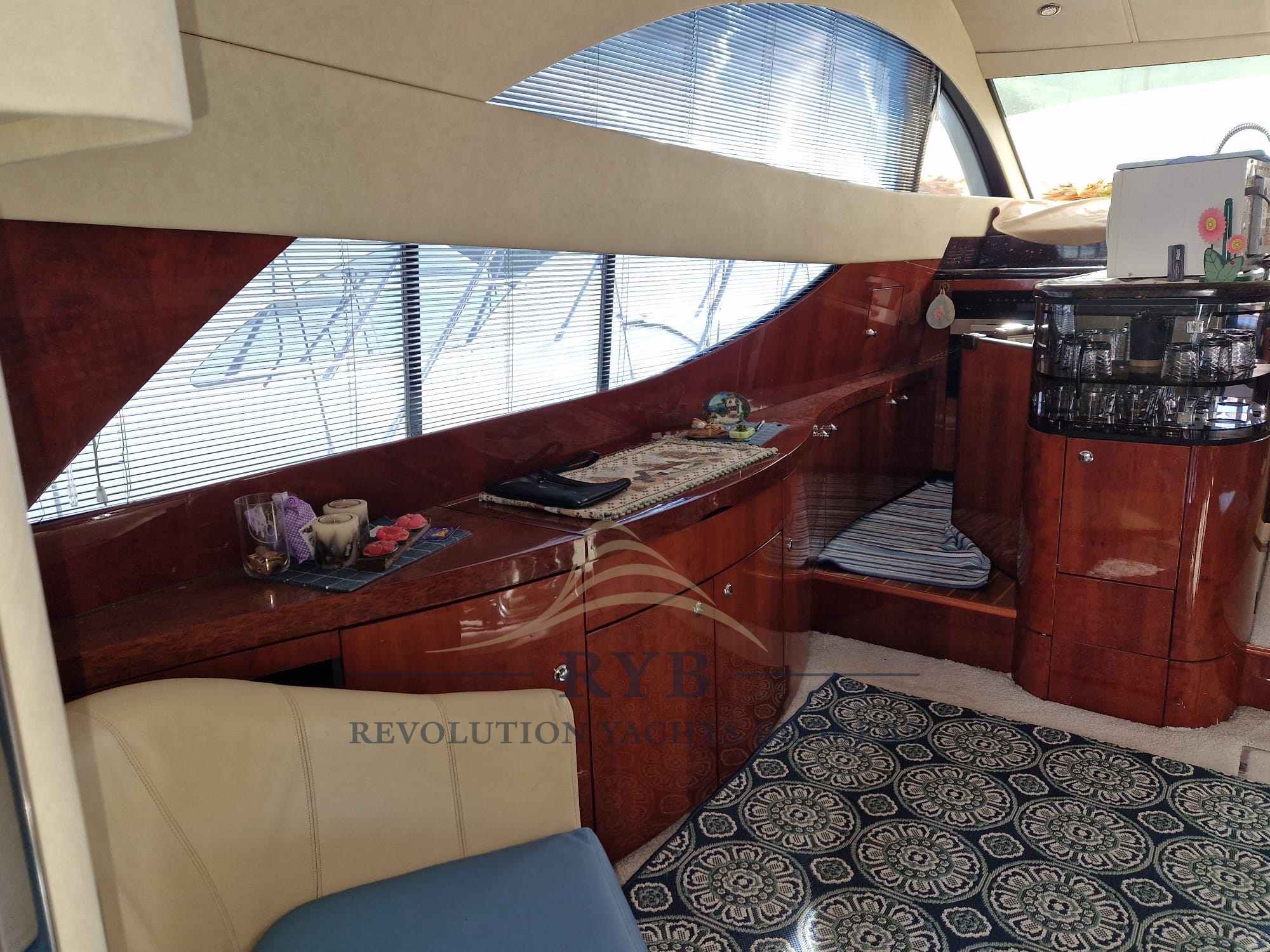 FAIRLINE PHATNOM 50 2005 RYB  (47)