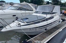 MANARA 27 CABIN 2017 RYB (17)