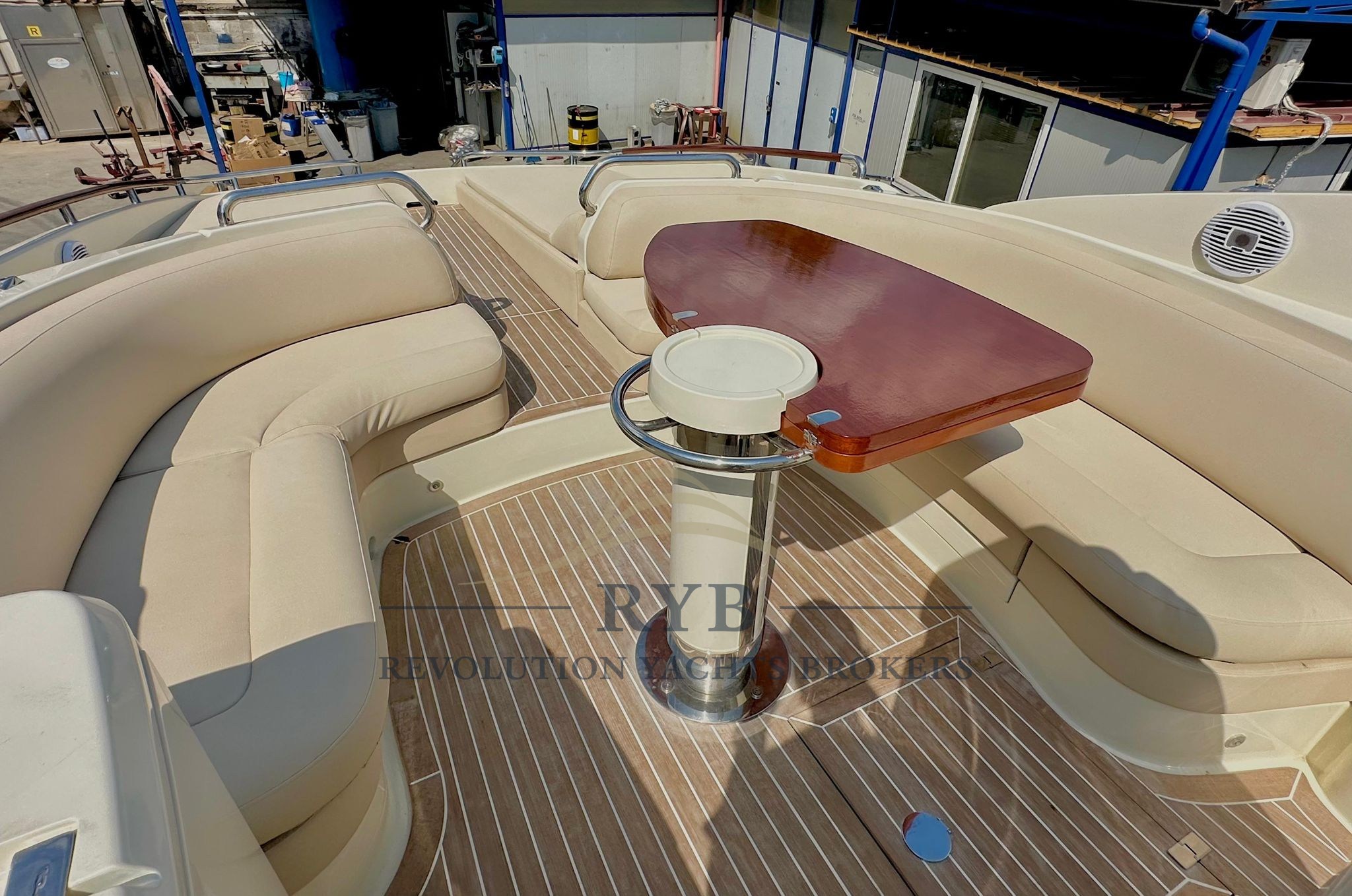 RIVA RIVARAMA 44 2003 RYB  (50)