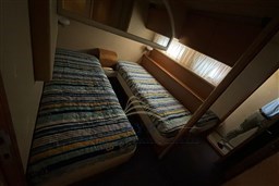 FERRETTI 58S 1992 RYB  (26)