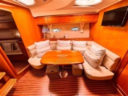 BAVARIA 37 SPORT 2008 RYB (3)
