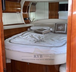 PERSHING 54 1999 RYB (10)