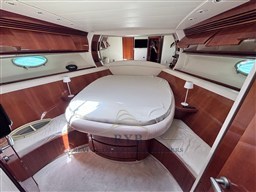 PERSHING 54 1999 RYB (14)
