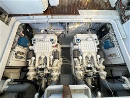 PERSHING 54 1999 RYB (1)