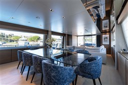 CUSTOM LINE GT 262 2021 RYB (34)