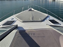 REGAL MARINE 2860 COMMODORE 2008 RYB (4)