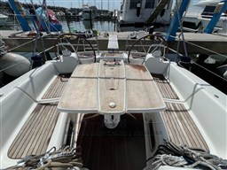BENETEAU OCEANIS 40 2007 RYB (11)