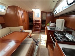 BENETEAU OCEANIS 40 2007 RYB (15)