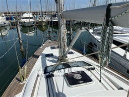 BENETEAU OCEANIS 40 2007 RYB (31)