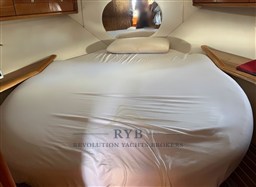 BAVARIA 38 2006 RYB (12)