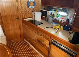 BAVARIA 38 2006 RYB (7)