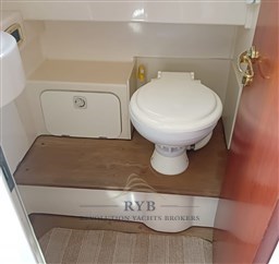 CAYMAN 30 WA 2002 RYB (38)