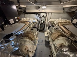 AZIMUT 68 E 2010 RYB (14)