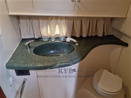 SESSA MARINE OYSTER 30 2005 RYB (13)