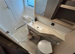 LAGOON 46 2022 RYB (43)