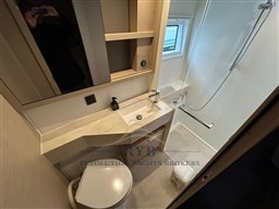 LAGOON 46 2022 RYB (31)