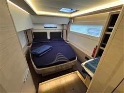 LAGOON 46 2022 RYB (41)