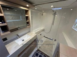 LAGOON 46 2022 RYB (37)