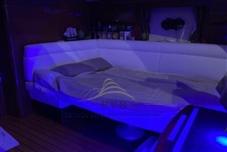 prestige 38s 2010 ryb (41)