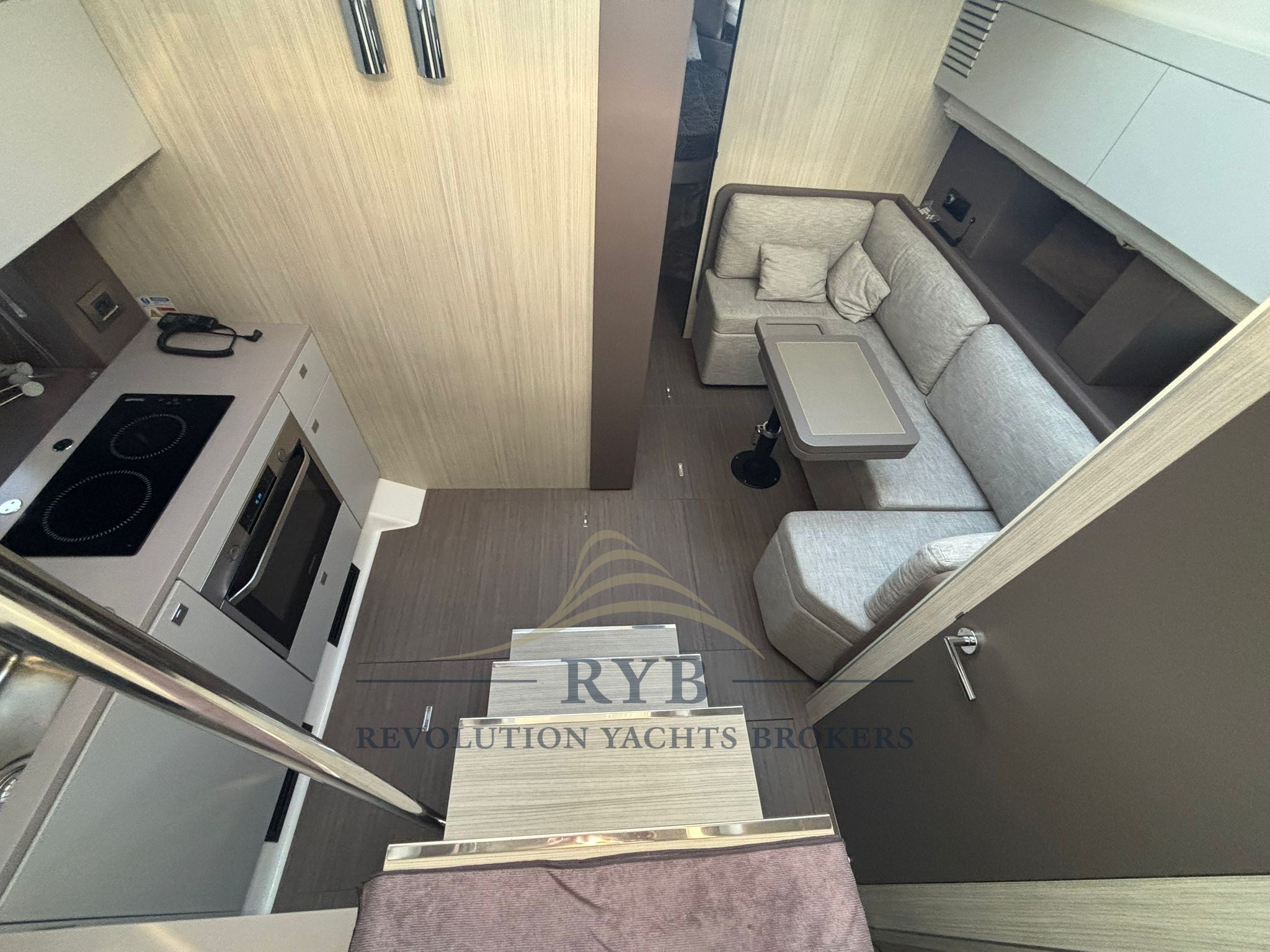 CRANCHI M44 HT 2023 RYB (56)